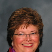 Susan Starkie (Prudential Douglas Elliman RE)