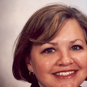 Janet Mathews (Wells Fargo)