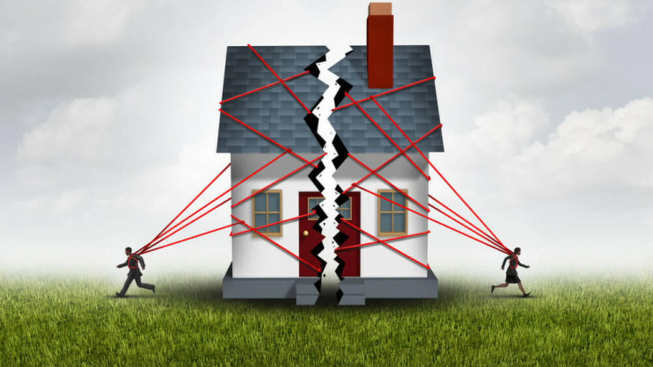 How-to-Divide-Home-Equity-In-Divorce-Divorce_Lending_Specialist.jpg