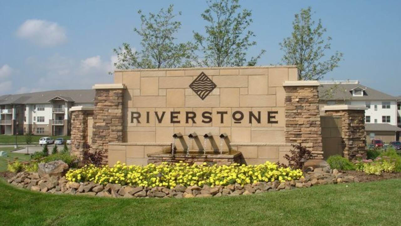 The_Point_At_Riverstone_2.jpeg