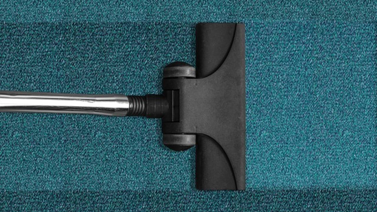 how-to-clean-carpet-using-natural-cleaners.jpg
