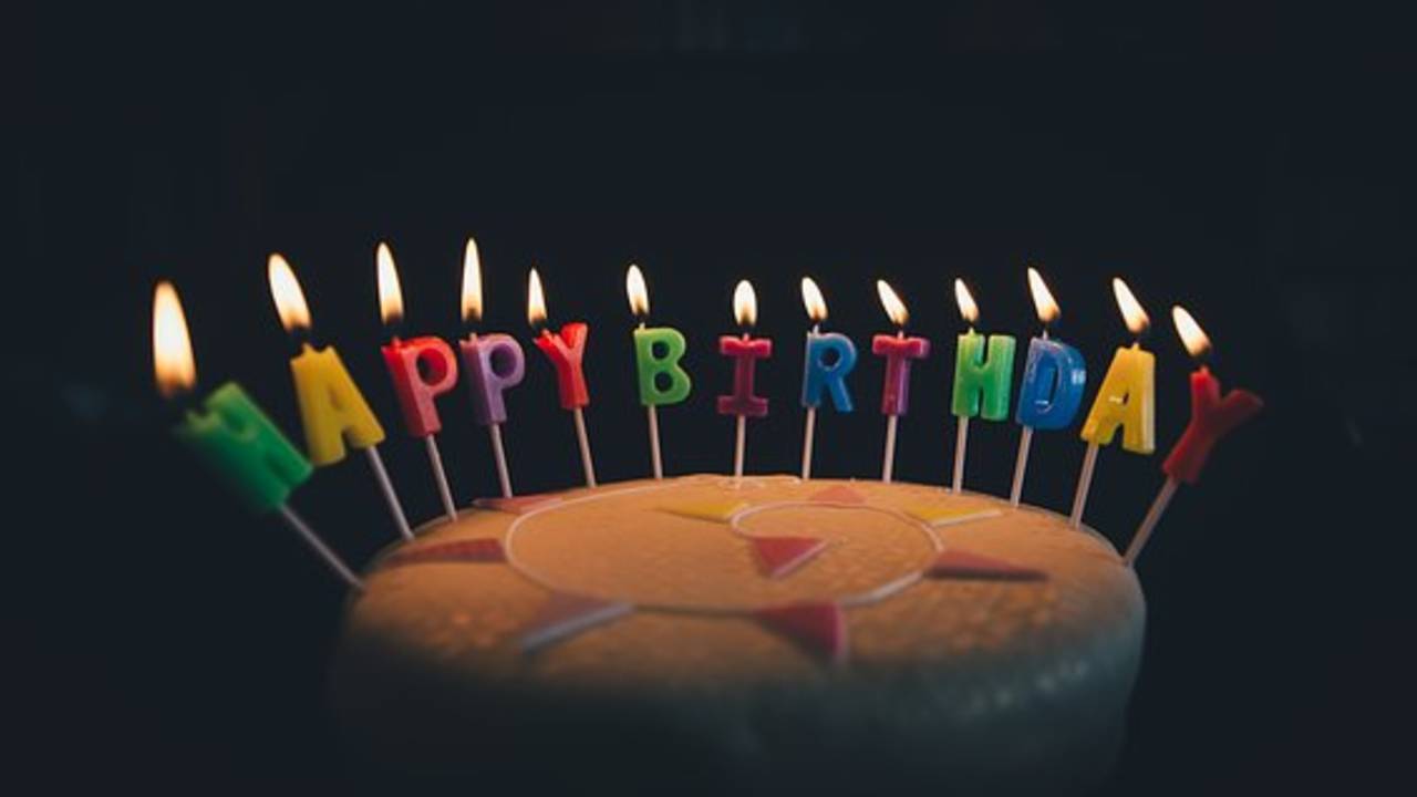 Birthday_cake_candles_image_p.jpg
