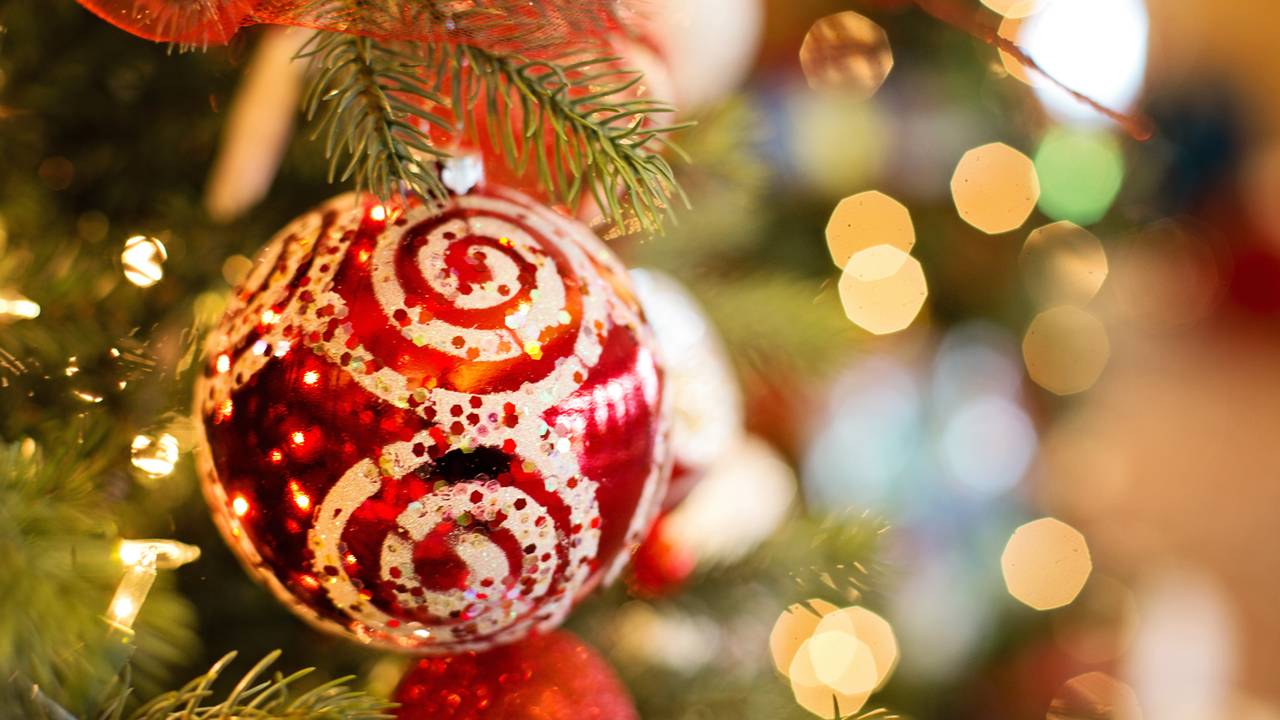 christmas-xmas-christmas-tree-decoration.jpg