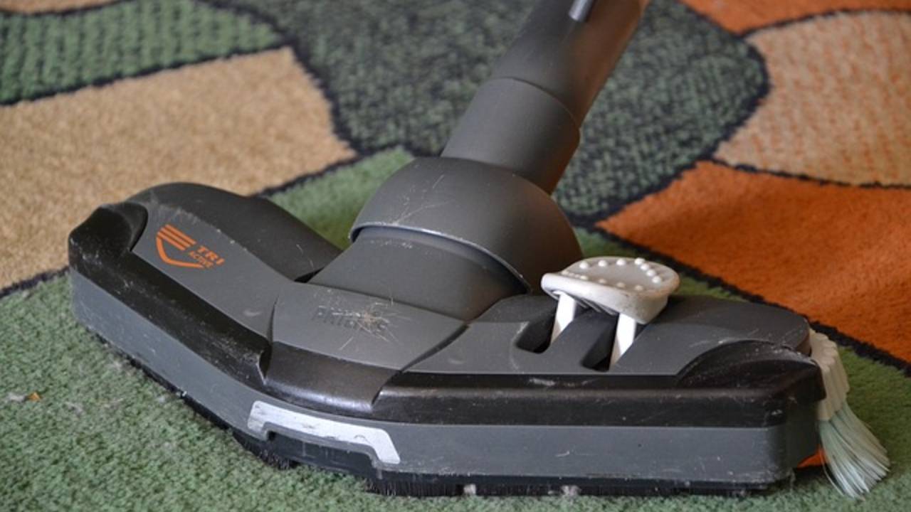 spray-on-carpet-cleaner-that-you-vacuum-up_(3).jpg
