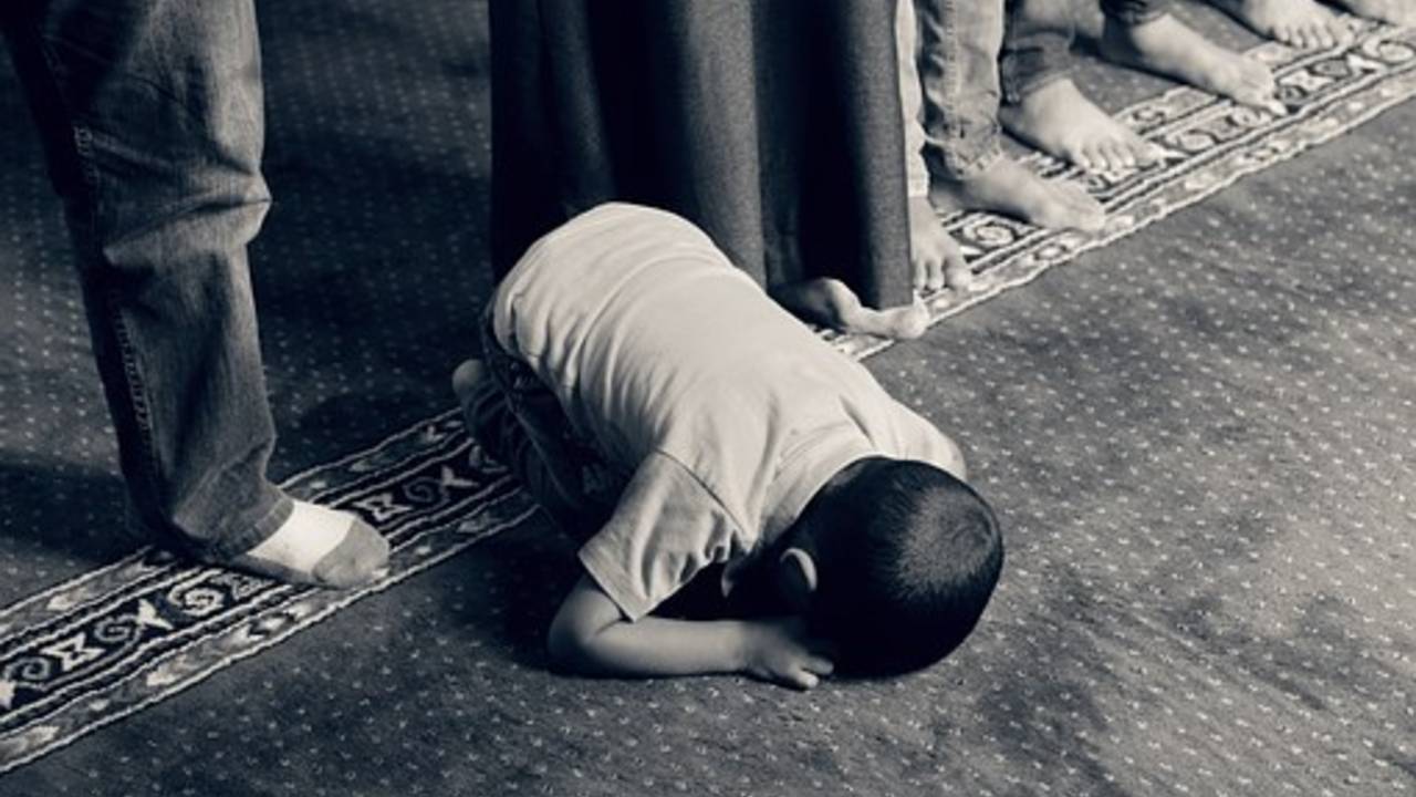boy-praying_pixabay_image.jpg