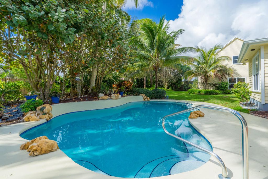 6334 Woodlake Road, Jupiter FL 33458 Search homes