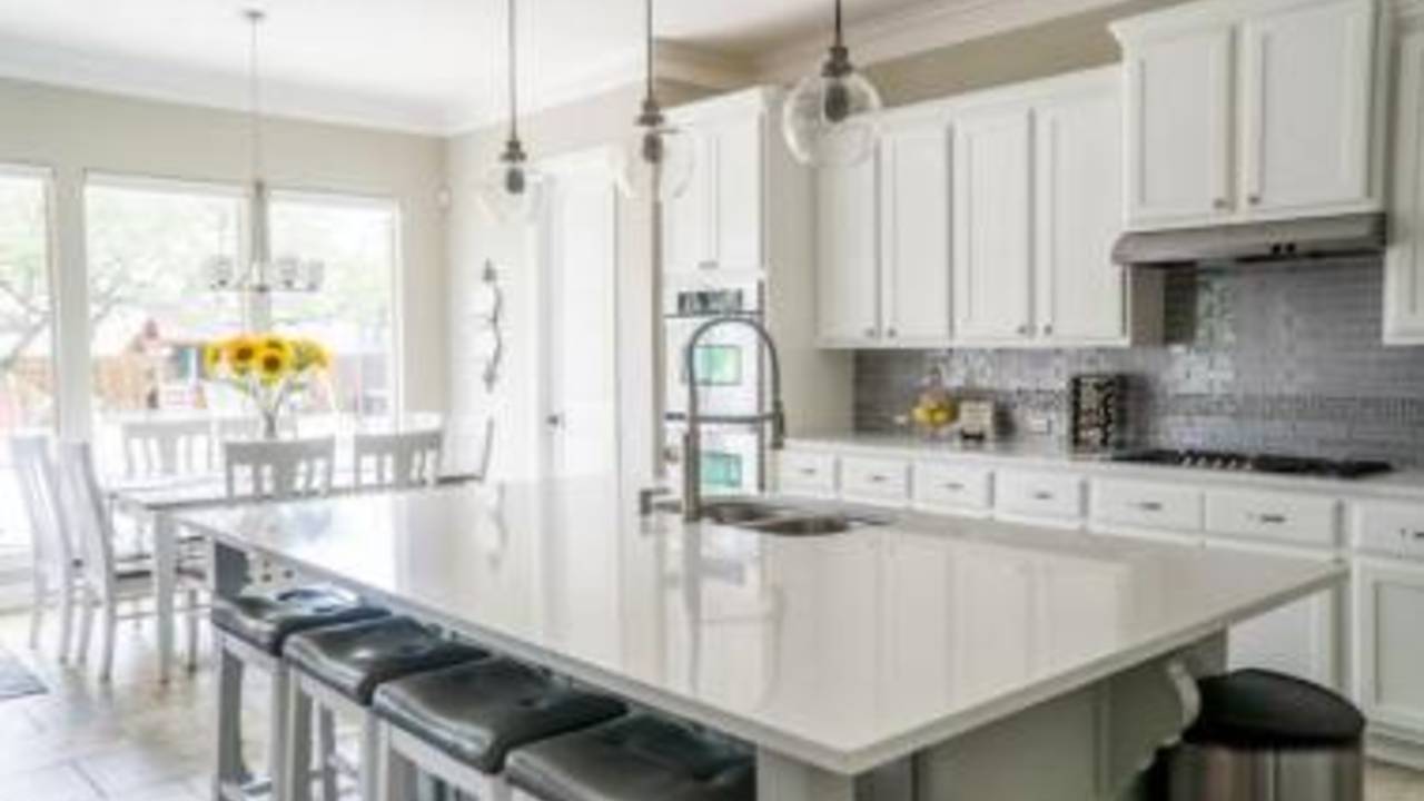 6_Smart_Ways_Hardware_Can_Upgrade_Your_New_Home-pexels_201909.jpg
