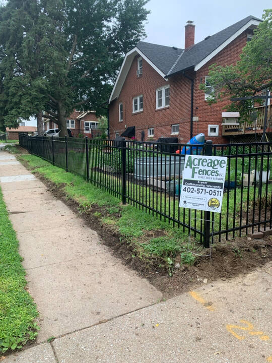 4’_Tall_Black_Ornamental_Steel_Fence_with_3_Rail_and_Flat_Top_by_Acreage_Fences_in_Omaha__Nebraska_2.jpg
