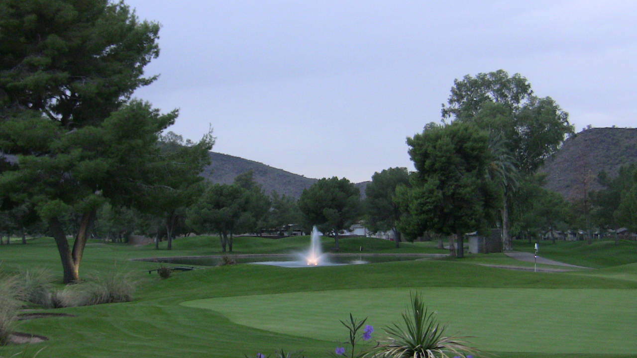 Moon_Valley_golf_course.JPG