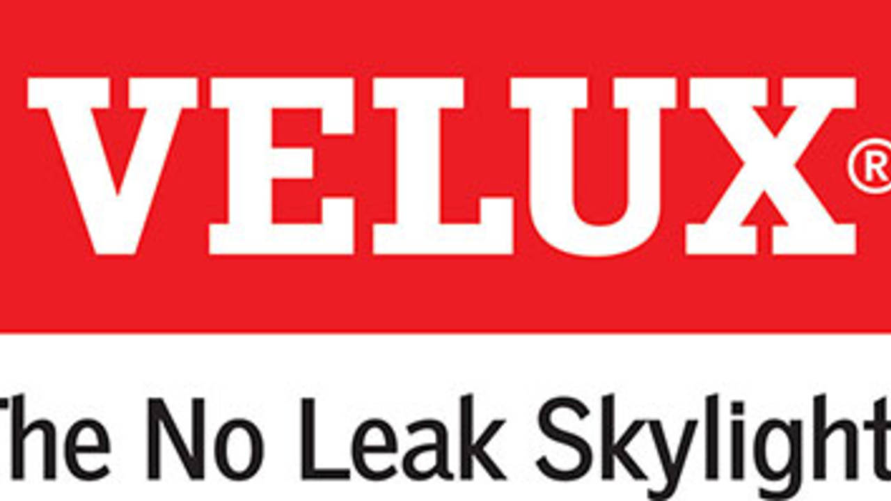 velux-the-no-leak-skylight-red-black_web.jpg