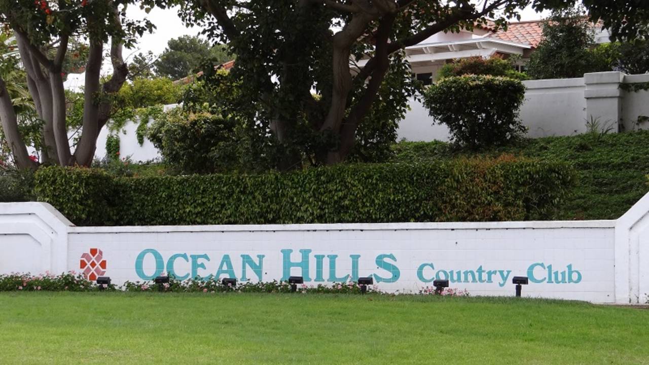 Ocean_Hills_Country_Club_Entrance.JPG