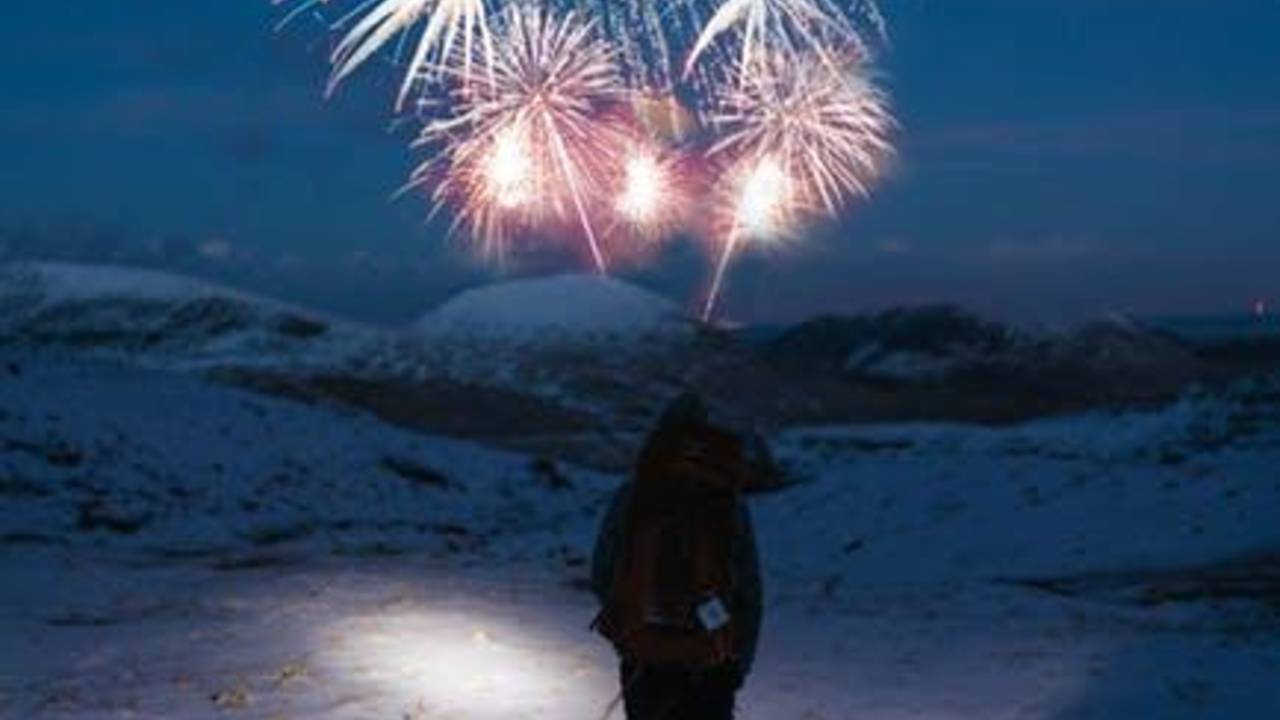 winter_fireworks.png