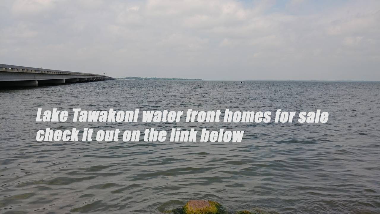 lake_tawakoni_water_front_homes.jpg