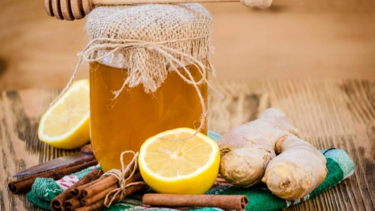 honey-ginger-cinnamon-and-lemon-are-natural-ingredients-picture-id1062507390-750x435.jpg