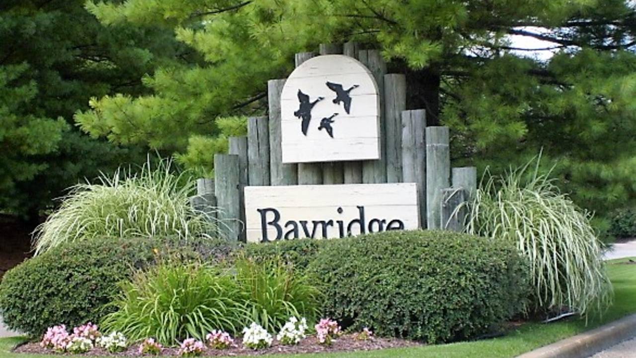 Bayridge_Entry_Sign_(1).jpg