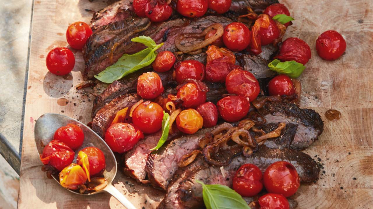 Flank_Steak_with_charred_tomatoes.png