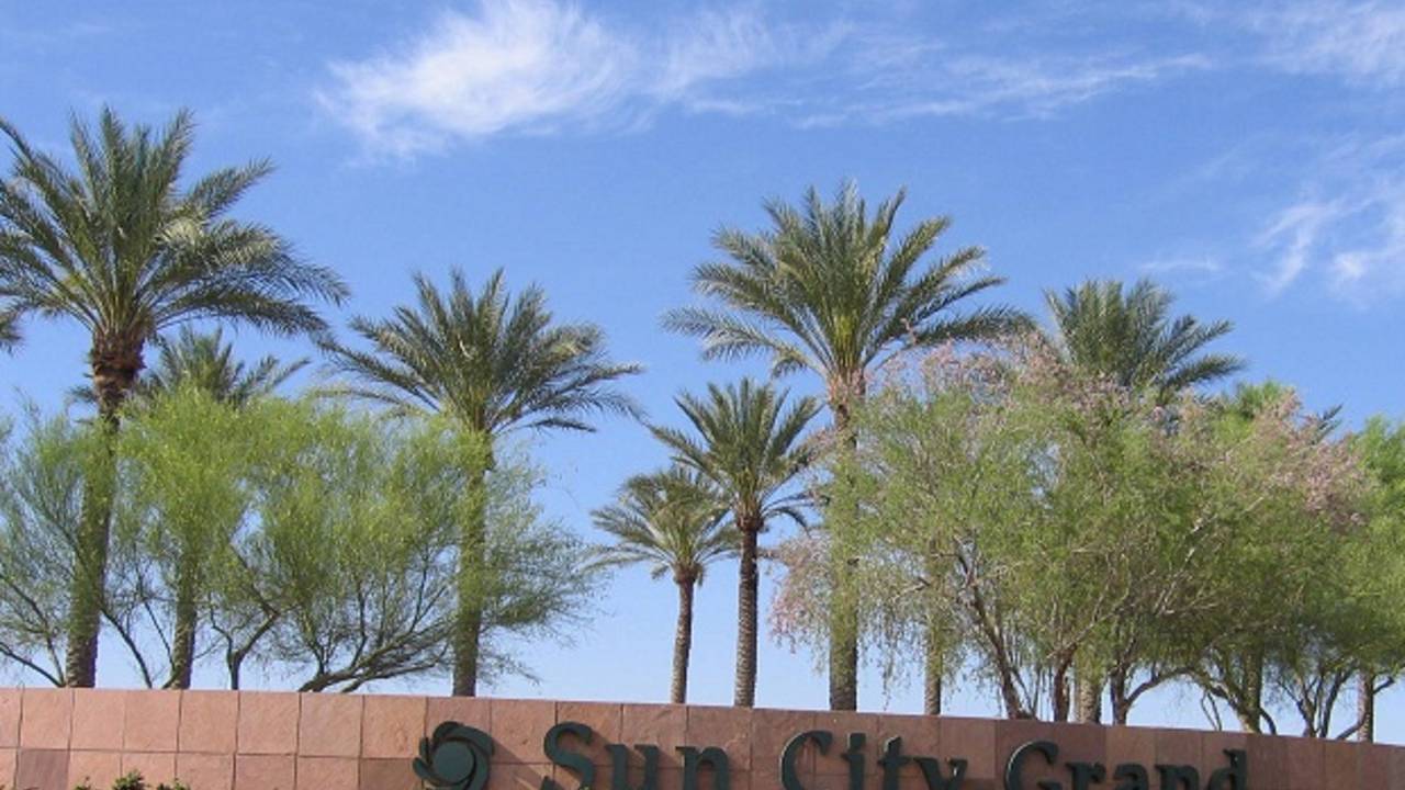 Sun_City_Grand_Surprise_Arizona_Homes_For_Sale_3.jpg