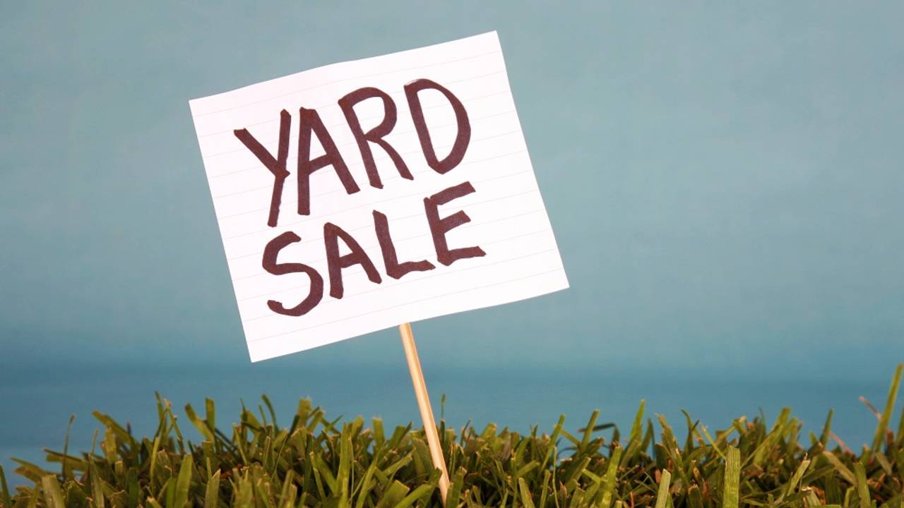 3_Tips_to_Make_the_Most_Money_When_You_Sell_Your_Stuff_at_a_Yard_Sale_This_Summer.jpg