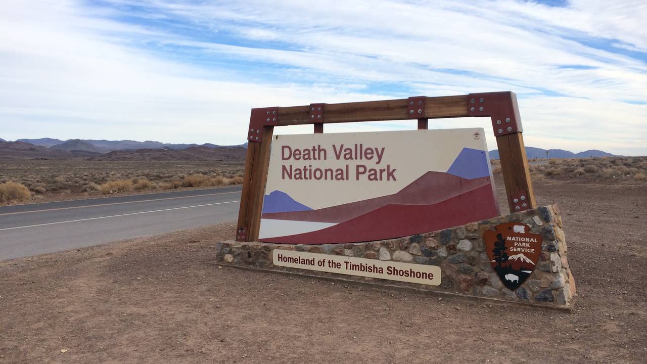 death_valley_national_park_sign_.jpg