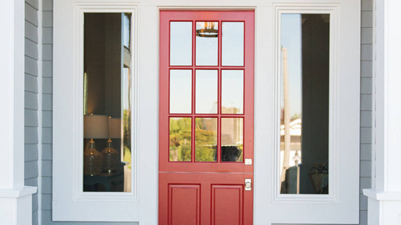 Lulu-Designs-Front-Door-Ideas.-Red-Front-Door.-Beautiful-shade-of-red-for-this-door.-Pendant-Lighting-is-from-Overstock.-RedDoor-RedDoorPaintColor-Door.jpg