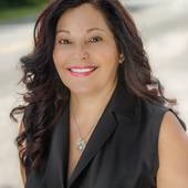 Lorraine Anastasio, Broker Associate Serving Nassau & Suffolk Counties (Douglas Elliman Real Estate)