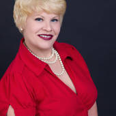 Veronica Tendeck, Helping people buy & sell real estate (The Jim Fong Group @ Urban Nest Realty)