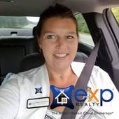 Amber Castonguay, Servicing: Waukesha, Jefferson, Dodge County WI (eXp Realty)