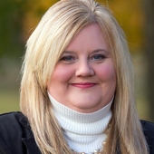 Debbie McBee (Realty Executives Associates)