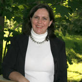 Linda Burgwin, 25 years helping buyers and sellers on The Main Li (Long and Foster)