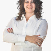 Christie Ellis, Serving SouthEast Valley specializing in Ahwatukee (United Brokers Group)