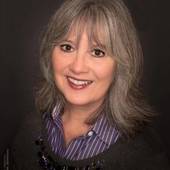 Diane Cook, Building bridges between buyers and sellers (EXIT Real Estate Gallery)