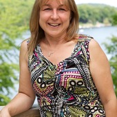 Emma kEARNS, the No BS agent (CENTURY 21 ALL SEASONS REALTY)