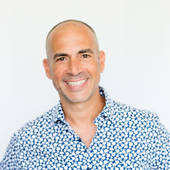 Mark Menendez, Expert Sales & Marketing of Luxury Real Estate (Hawaii)