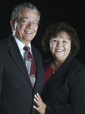 Robert & Gloria Quesada,  The 4EverTeam (Mitchell Realty)