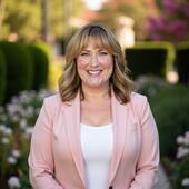 Stacia Whatley, StaciaSellsHomes Your Western WA Realtor® (Hawkins-Poe Inc.)