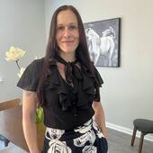 Andrea Bedard, Fluent in Real Estate & German, M.A. ABR ASP CIPS (Thompson Company, REALTORS® 240.593.2860)