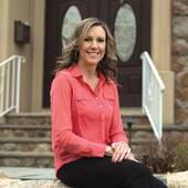 Jeana Cowie, Broker Associate, ABR, CRS, GRI, SRES (RE/MAX Real Estate Limited)