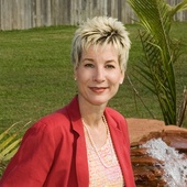Lisa Howard (RE/MAX Space Center)