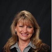 Mary Opfer, Mary Opfer Team (Remax Unlimited Northwest)