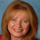 Halina Kraszewski, Polish Speaking Real Estate Broker Agent (RE/MAX Suburban, Mount Prospect, Cook County, IL)