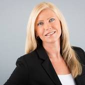 Julie Newton (Coldwell Banker Cage Realty)