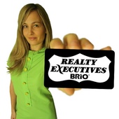 Ashley Berg, Seattlenulls Green Real Estate Agent (Realty Executives BRIO)