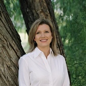 Karen Mathison (Phyllis Browning Company)