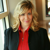 Holli McCray, Holli McCray Home Marketing Group (Holli McCray Home Marketing Group Keller Williams)