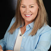 LaDonna Wilder, Realtor - Phoenix Arizona Real Estate Specialist - (Realty One Group)