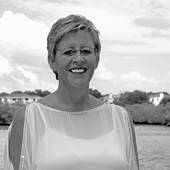 Manuela Baginski, bilingual Real Estate Professional in Tampa Bay (Coastal Properties Group/Christie's International Real Estate)