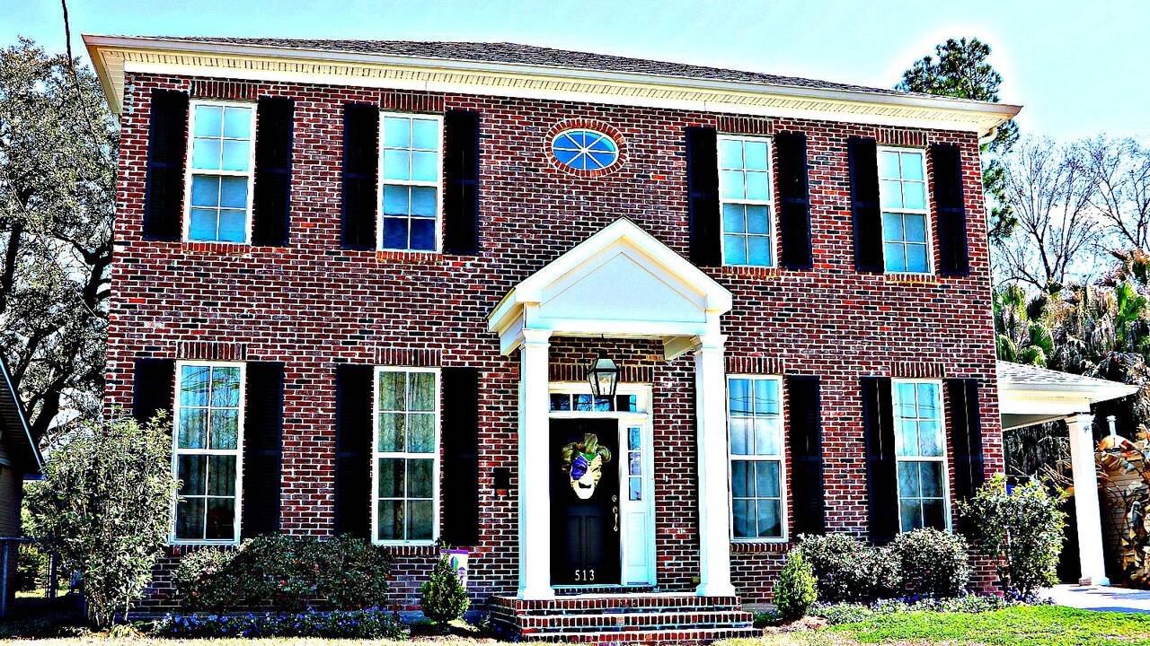Beverly_Garden_Home_513_in_Old_Metairie_.jpg