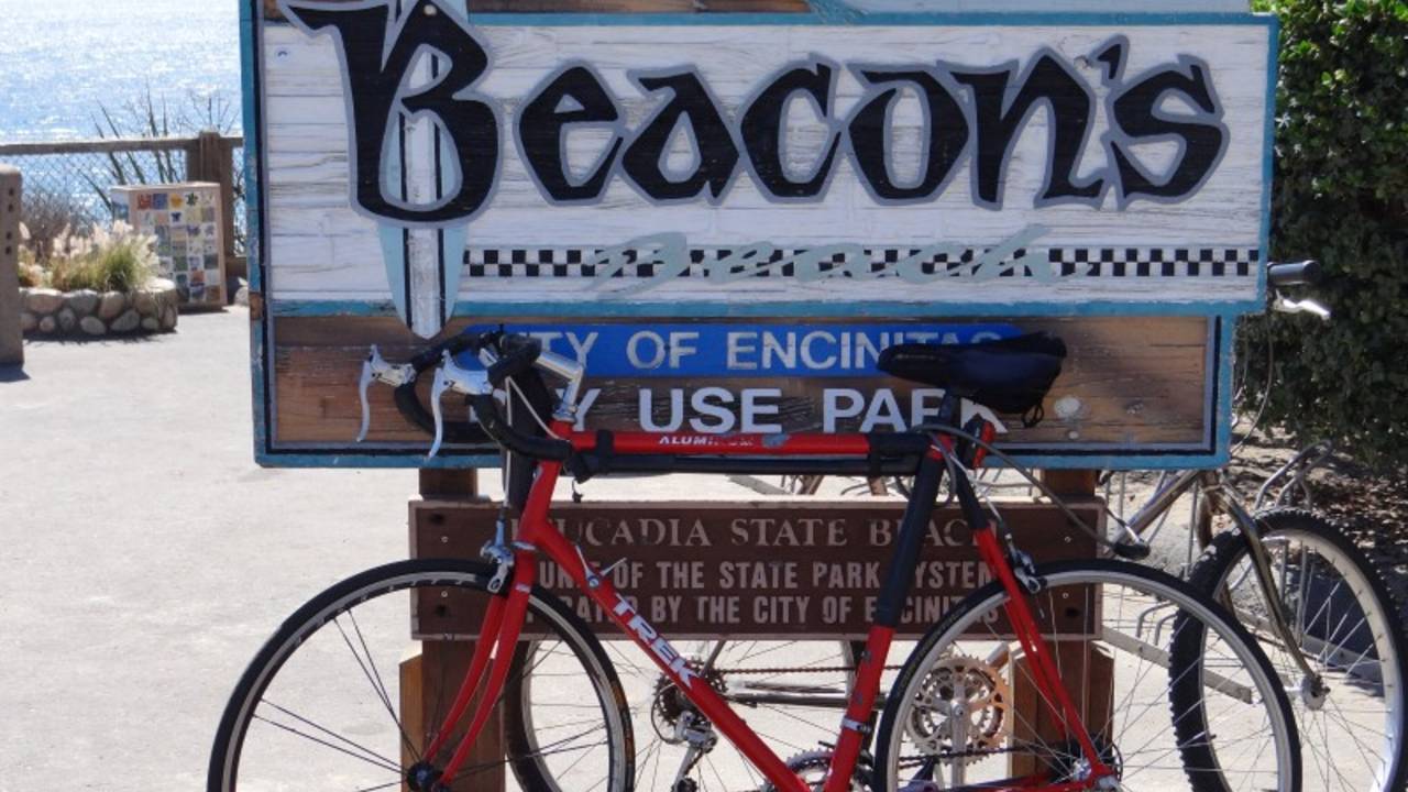 Beacon's_Beach_in_Encinitas.JPG