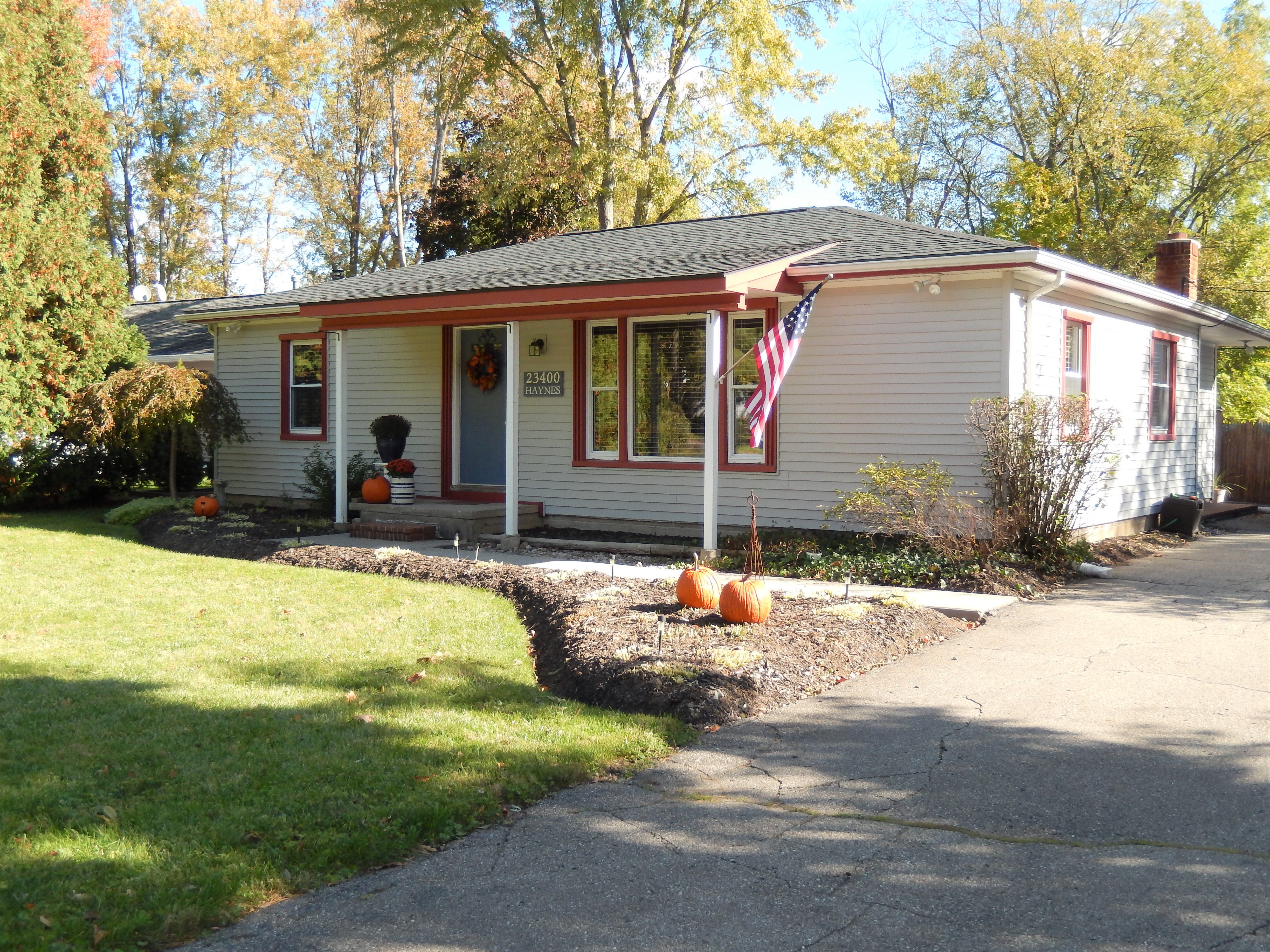 Completely Updated Farmington Hills Ranch