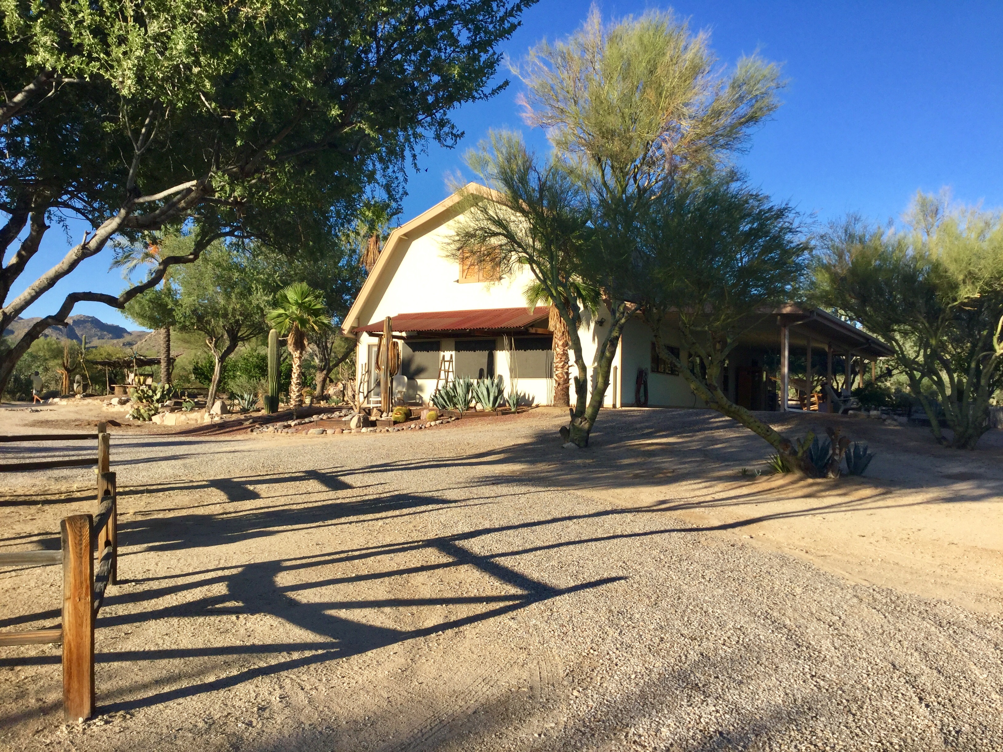 homes with horse property for sale near wickenburg az